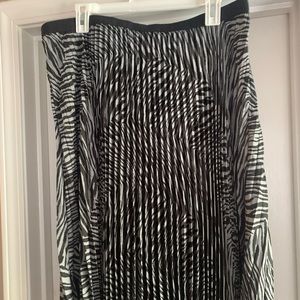 Zebra print pleated midi skort xl